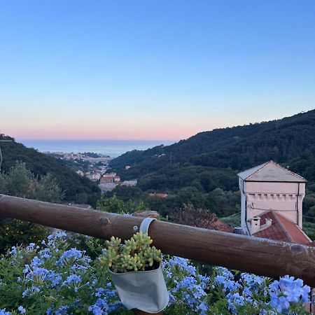 Il Rosale A Celle Ligure Bed & Breakfast Bagian luar foto