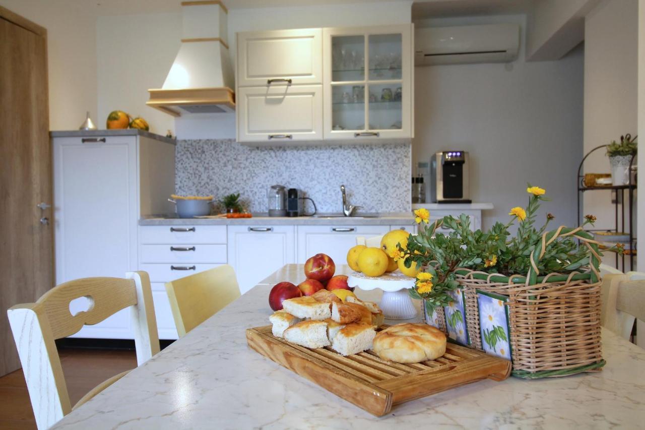 Il Rosale A Celle Ligure Bed & Breakfast Bagian luar foto